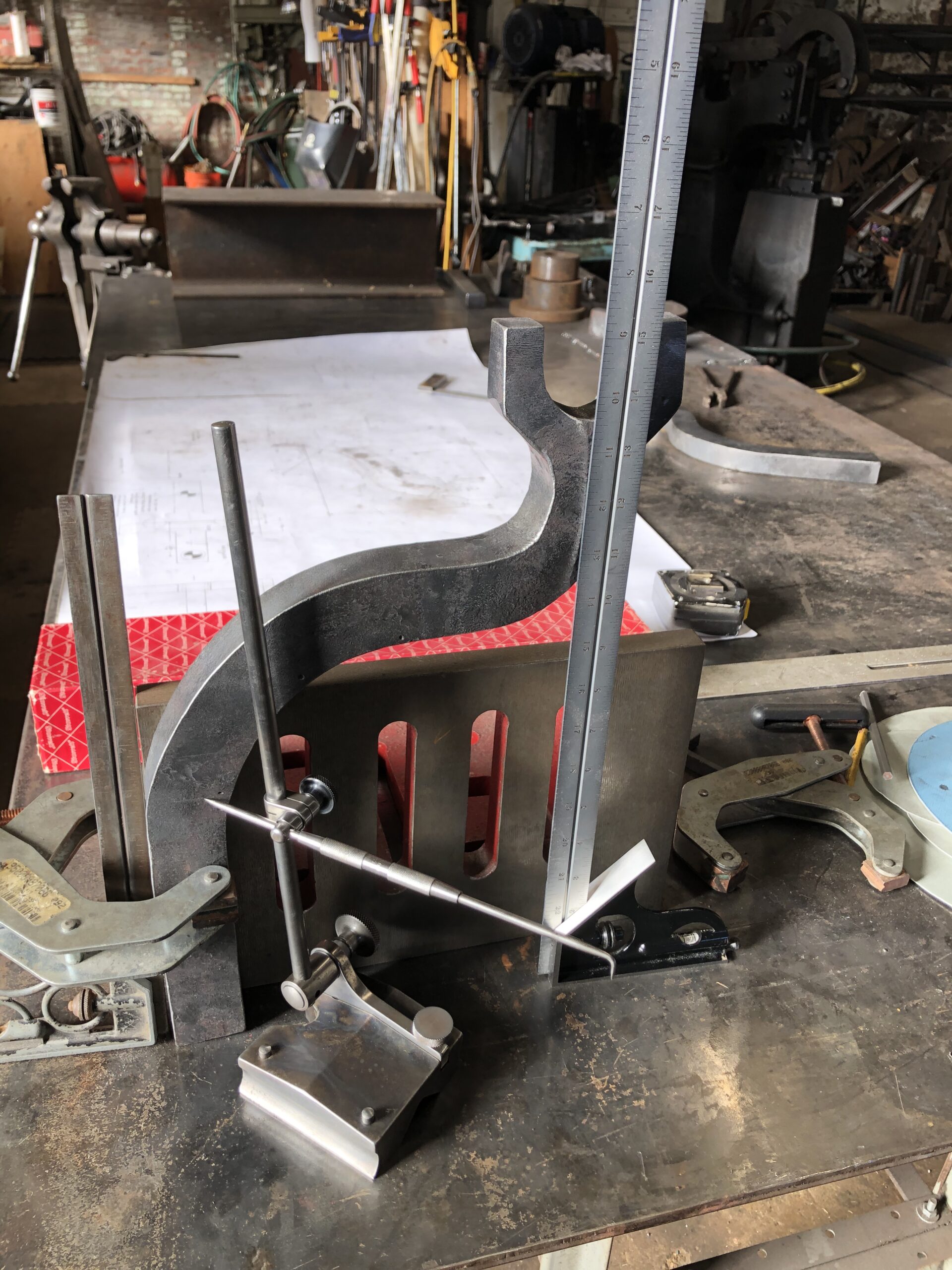 surface plate measuring of shaft arms