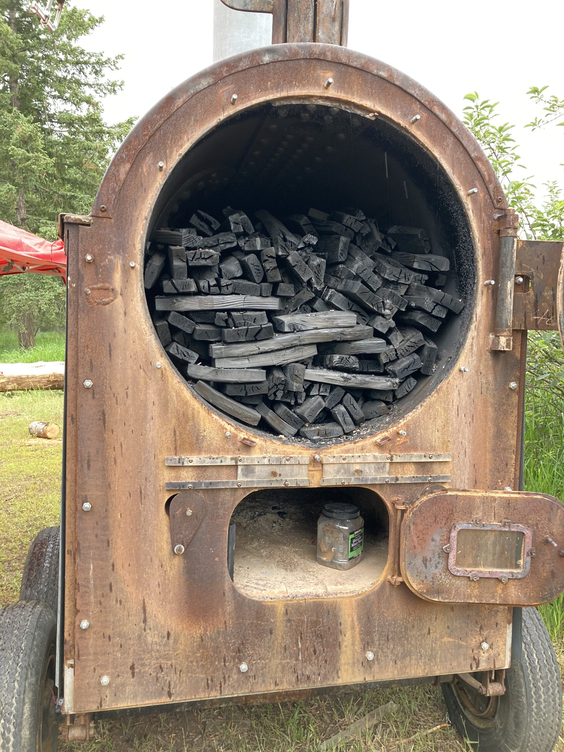charcoal making in retort for iron smelting